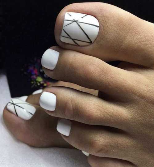 Pedicure 2023 and 10 photos with ideas