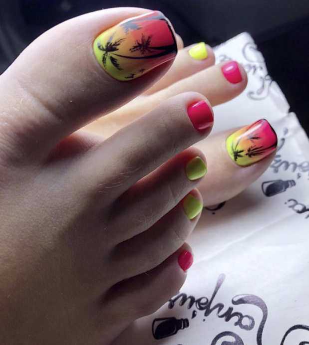 pedicure nails